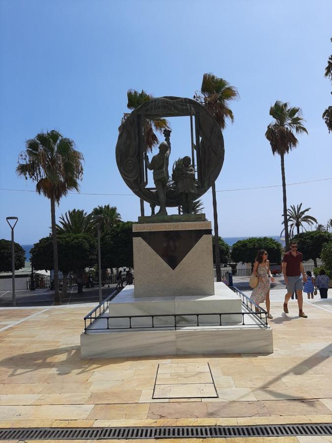 Apartamento En Primera Linea De Playa B Centro De Marbella Dış mekan fotoğraf