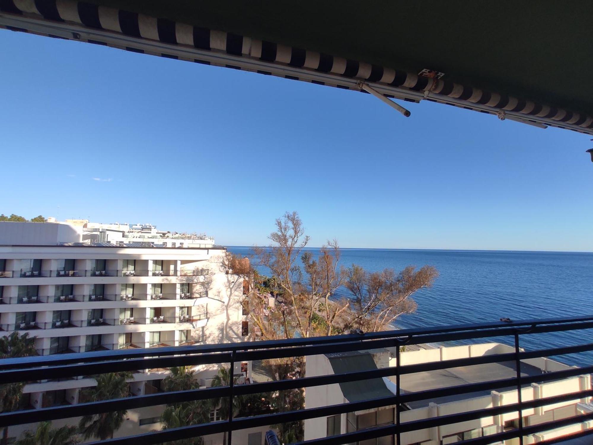 Apartamento En Primera Linea De Playa B Centro De Marbella Dış mekan fotoğraf
